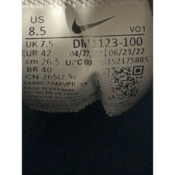Nike LeBron Witness 7 White Black Metallic Silver Basketball Shoes Men’s Size 8. main image 7